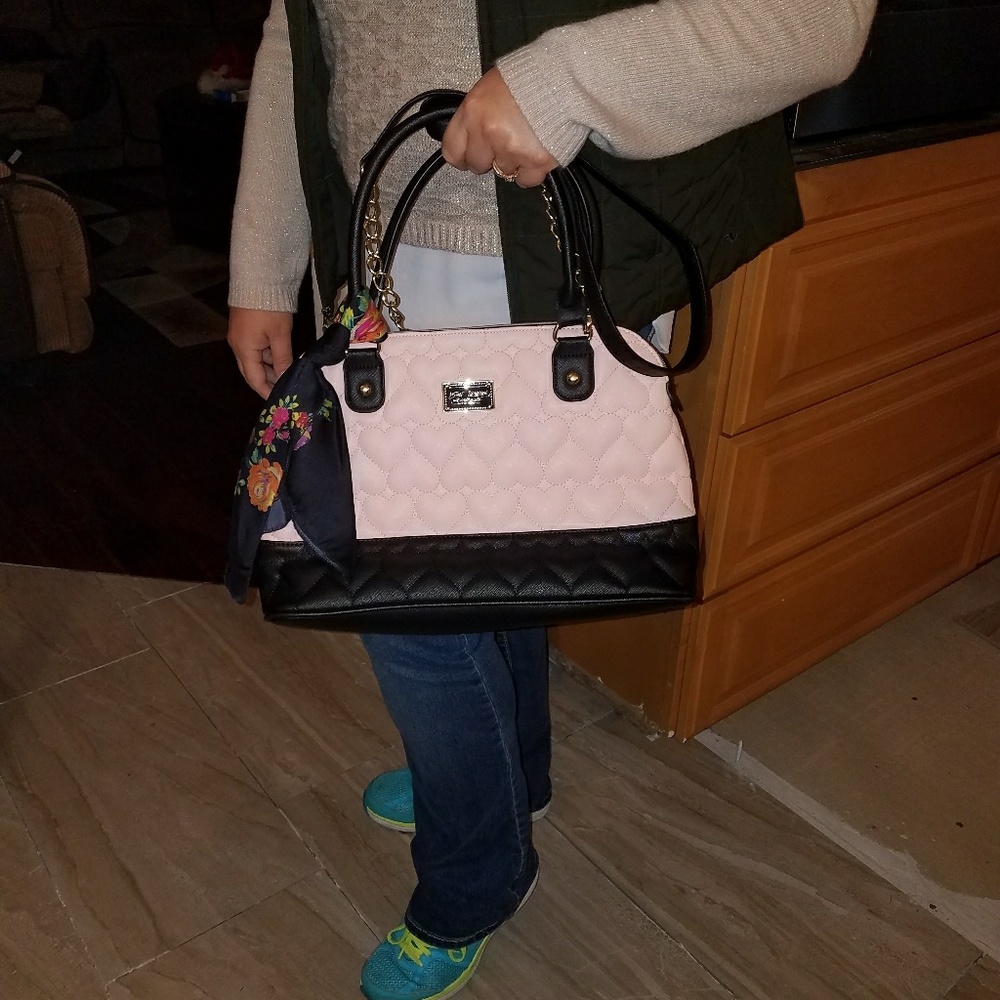 BETSEY JOHNSON handbag w/ shoulder strap - Picture 8 of 8